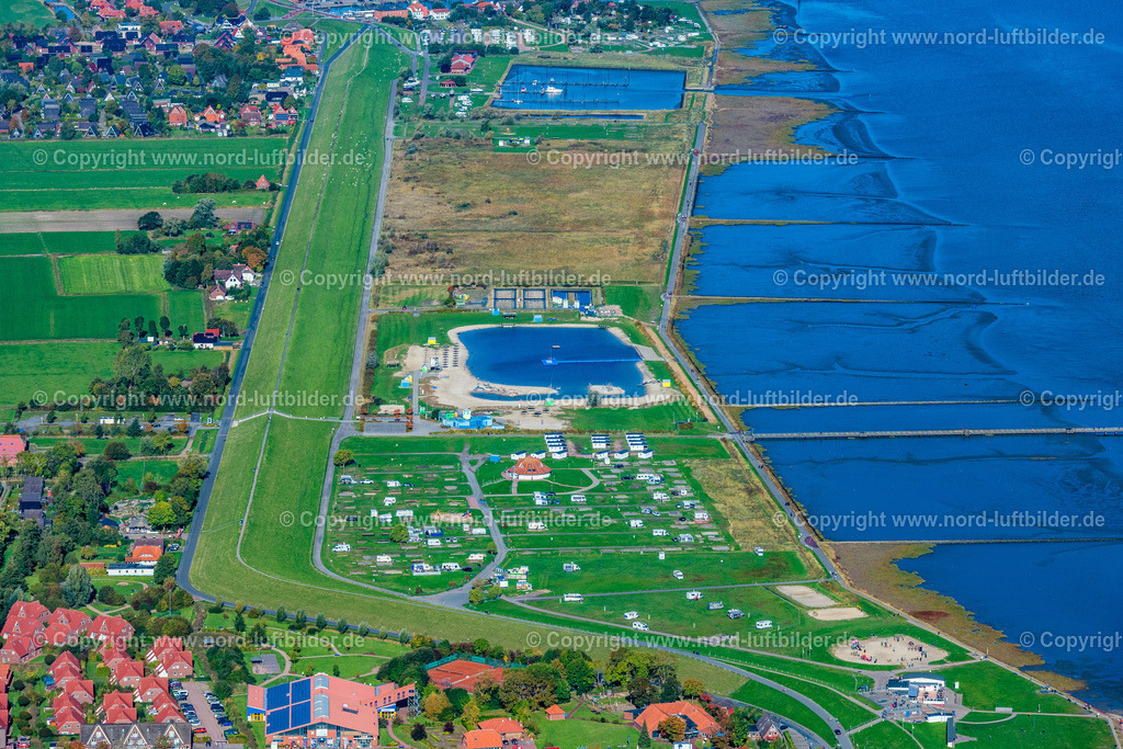 Burhave_ELS_5003091022 | BUTJADINGEN 09.10.2022 Uferbereiche des Strandbad " Burhave Badelagune " in Butjadingen im Bundesland Niedersachsen, Deutschland. // Beach areas on the " Burhave Badelagune " in Butjadingen in the state Lower Saxony, Germany. Foto: Martin Elsen