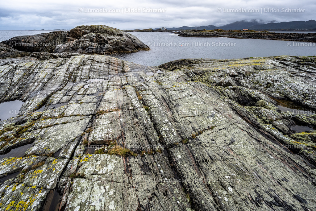 10047-10015 - Atlantikstrasse - Norwegen | Stockfoto und Bilderpool mit Bildmaterial aus Deutschland, dem Harz, Halberstadt, Quedlinburg, Wernigerode und weltweit. Qualitativ hochwertige und professionelle Fotos anschauen und kaufen. - Realisiert mit Pictrs.com