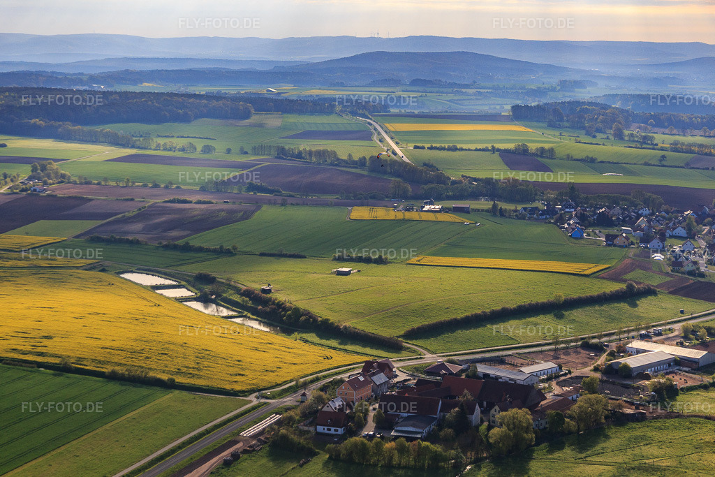 Luftbild: Green Ground Ranch im Ortsteil Oberharnsbach in Burgebrach im Bundesland Bayern in Deutschland. – Foto: IMG_087843.jpg vom 05.05.2016 durch Werner Riehm/FLY-FOTO.de – Auflösung des Originals: 5241 x 3494 px – Titel - News