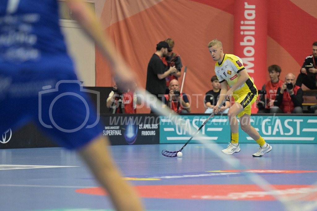 Zug United vs HC Rychenberg - 22. February 2025 | Zug United vs HC RychenbergSporthalle Wankdorf, BernMarkus Lindgjerdet (#10 HC Rychenberg Winterthur).Bild: Sportfotografie Markus Aeschimann | www.markus-aeschimann.ch - Realisiert mit Pictrs.com