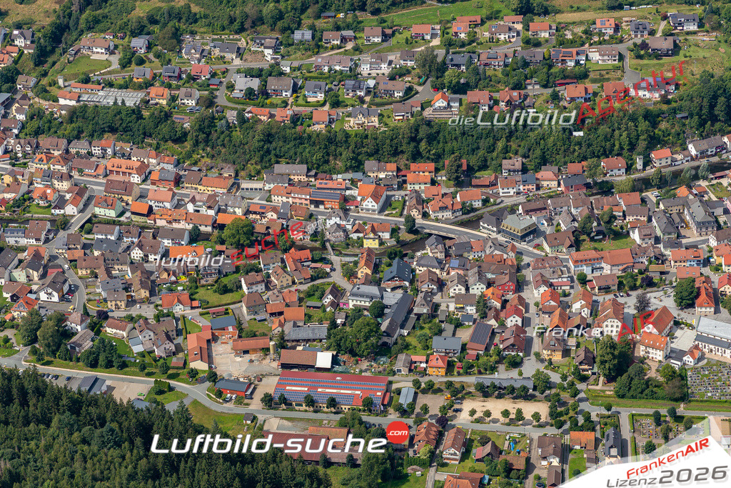 Das Luftbild der Stadt Steinwiesen wurde 2021 vom Flugzeug heraus erstellt (keine Drohne) Aufnahmehöhe ca.450 Meter- hohe Bildauflösung und Druck-Qualität garantiert!