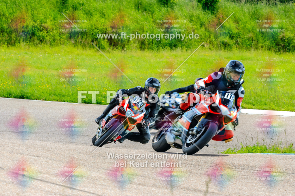 MotoTeam-0268 | Hier findet Ihr Bilder von Touristenfahrten auf der Nürburgring Nordschleife oder von anderen Veranstaltungen die ich besucht habe. Viel Spass beim Durch Schauen 