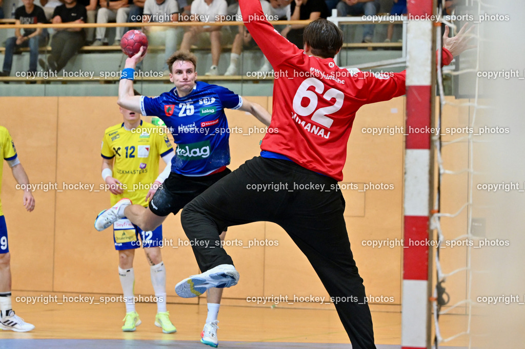 SC Ferlach vs. UHC Hollabrunn | #25 PLONER Florian SC Ferlach, #62 NIMANAJ Arianit UHC Hollabrunn, SC Ferlach vs. UHC Hollabrunn, SC Ferlach vs. UHC Hollabrunn am 20.09.2025 in Ferlach (Ballspielhalle Ferlach), Austria, (Photo by Bernd Stefan)