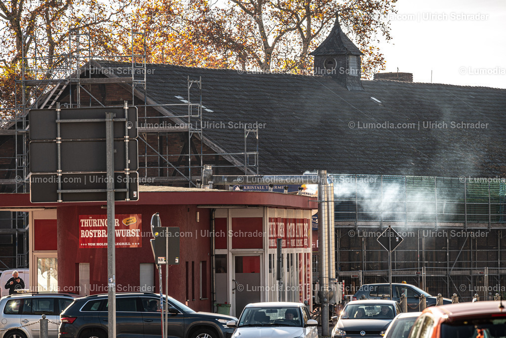 10049-13835 - Imbiss in Halberstatd | Stockfoto und Bilderpool mit Bildmaterial aus Deutschland, dem Harz, Halberstadt, Quedlinburg, Wernigerode und weltweit. Qualitativ hochwertige und professionelle Fotos anschauen und kaufen. - Realisiert mit Pictrs.com