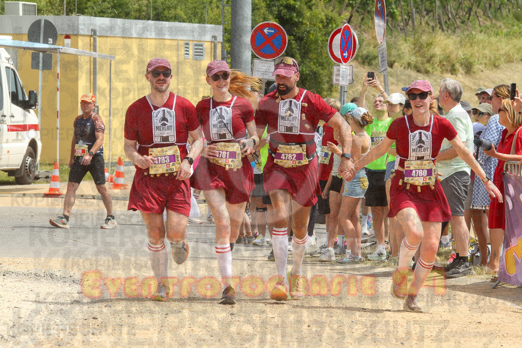 250614_1310_EV4_0616 | Sportfotografie im Rhein-Sieg Kreis, Köln, Bonn, NRW, Rheinland Pfalz, Hessen, etc. Unser Tätigkeitsfeld umfasst den Laufsport vom Volkslauf über den Marathon, Duathlon, Triathon bis zum Ultralauf wie Kölnpfad Ultra oder Schindertrail.