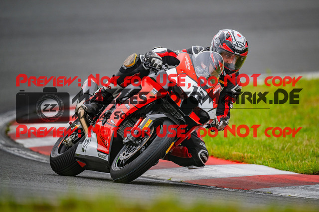 MaZZes_FotoMatrix_240531_6007705_7276 | STK