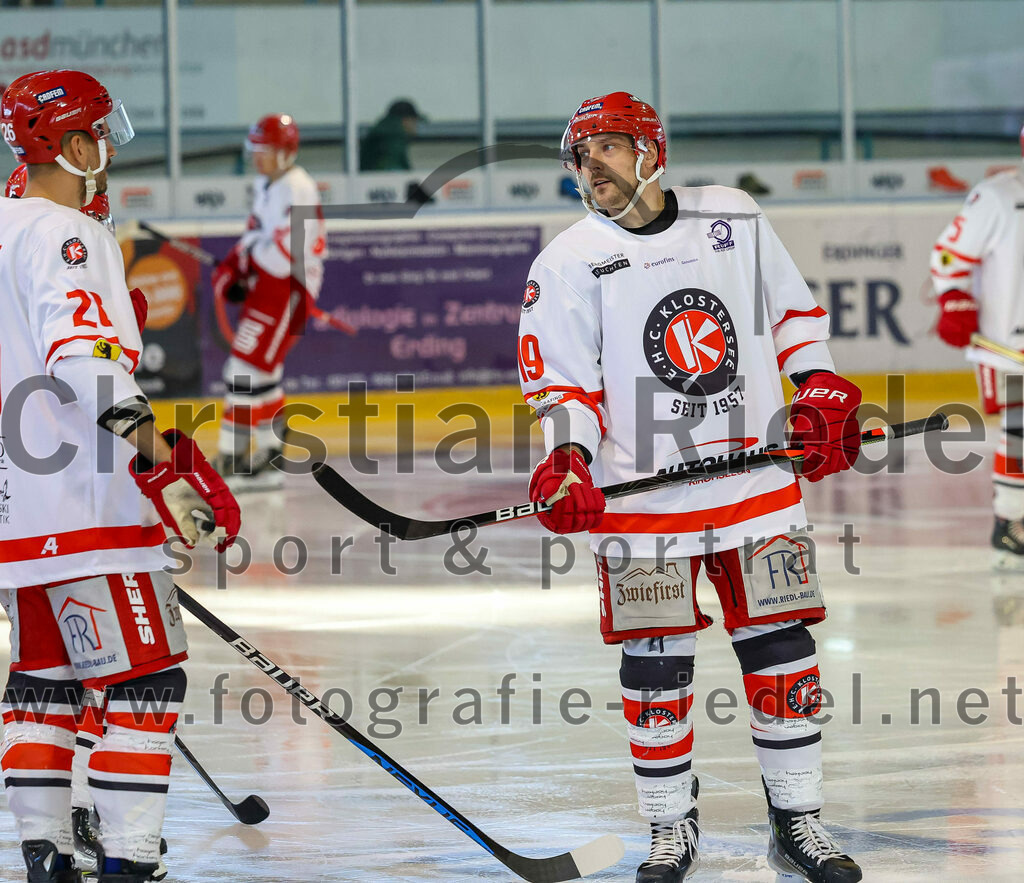 2023-09-10_010_TSV_Erding_gegen_EHC_Klostersee | Erding, Deutschland, 10.09.2023:
Eishockey, Bayernliga 2023 / 2024, Testspiel, TSV Erding gegen EHC Klostersee, Endergebnis: 10:1

Matthias Baumhackl (EHC Klostersee, #19)

Foto: Christian Riedel / fotografie-riedel.net