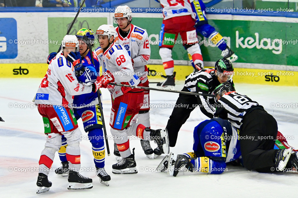 EC IDM Wärmepumpen VSV vs. EC KAC  | BÄRENTHALER Christoph Referee, ZGONC GASPER JAKA Referee, Faustkampf, #81 van Ee Finn EC KAC, #42 LANZINGER Benjamin EC VSV, #12 Maier David EC KAC, #68 Gomboc Luka EC KAC, EC IDM Wärmepumpen VSV vs. EC KAC , EC IDM Wärmepumpen VSV vs. EC KAC  am 27.10.2024 in Villach (Stadthalle Villach), Austria, (Photo by Bernd Stefan)