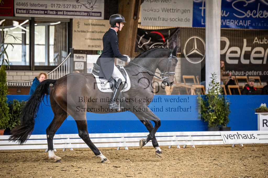 DOS_2073 | Entdecke hochwertige Reitturnierfotos von Foto Oger. Professionell, emotional und authentisch – jetzt Lieblingsmomente im Shop bestellen.Deutschlandweite Turnierfotografie. - Realisiert mit Pictrs.com