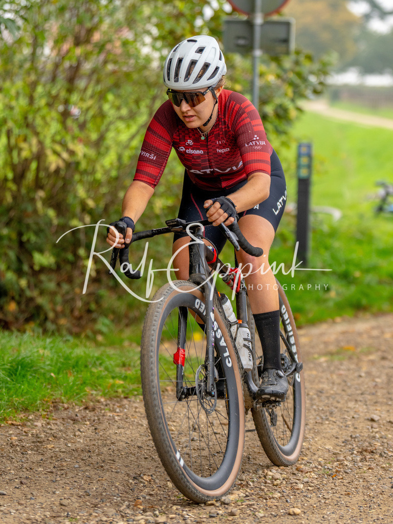 Ralf Eppink Photography 20251011_DSC00139 | Sportfotografie, Eventfotografie, Porträtfotografie, Radsport Fotograf, Triathlon Fotograf, Düsseldorf Fotograf, Köln Fotograf, Actionfotografie, Teamfotografie, Peoplefotografie, Business Portraits, Veranstaltungsfotografie, Reportagefotografie - Realisiert mit Pictrs.com