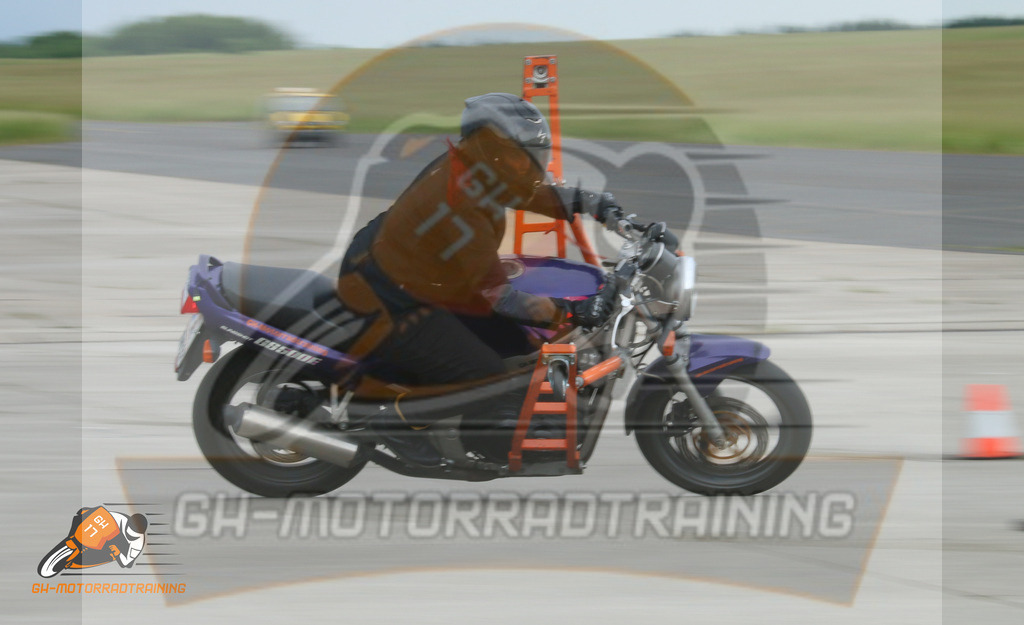 IMG_2549 | gh-motorradtraining-foto.de - Realisiert mit Pictrs.com