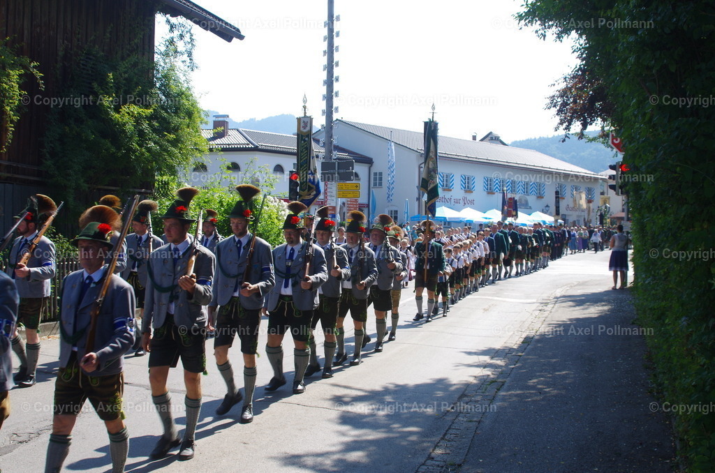 IMGP4006 | fotografiert von Axel PollmannLeonhardi Wallfahrt Benediktbeuern und Murnau, Fronleichnam, Fasching, Landschaft im Loisachtal und Benediktbeuern  - Realisiert mit Pictrs.com