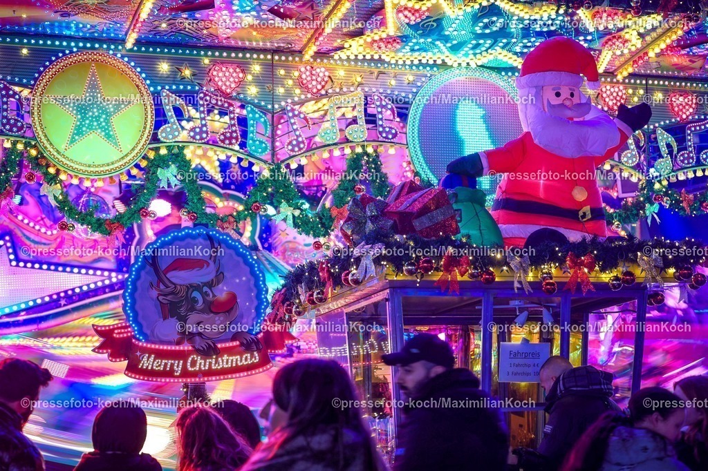 CR29112501158 | 19.11.2025, Herne, Pünktlich zur Vorweihnachtszeit öffnen die ersten Weihnachtsmärkte in Nordrhein-Westfalen. Eindrücke rund um den Weihnachtsmarkt Cranger Weihnachtszauber in Herne. Bunte Lichter an den Weihnachtlichen Fahrgeschäften 