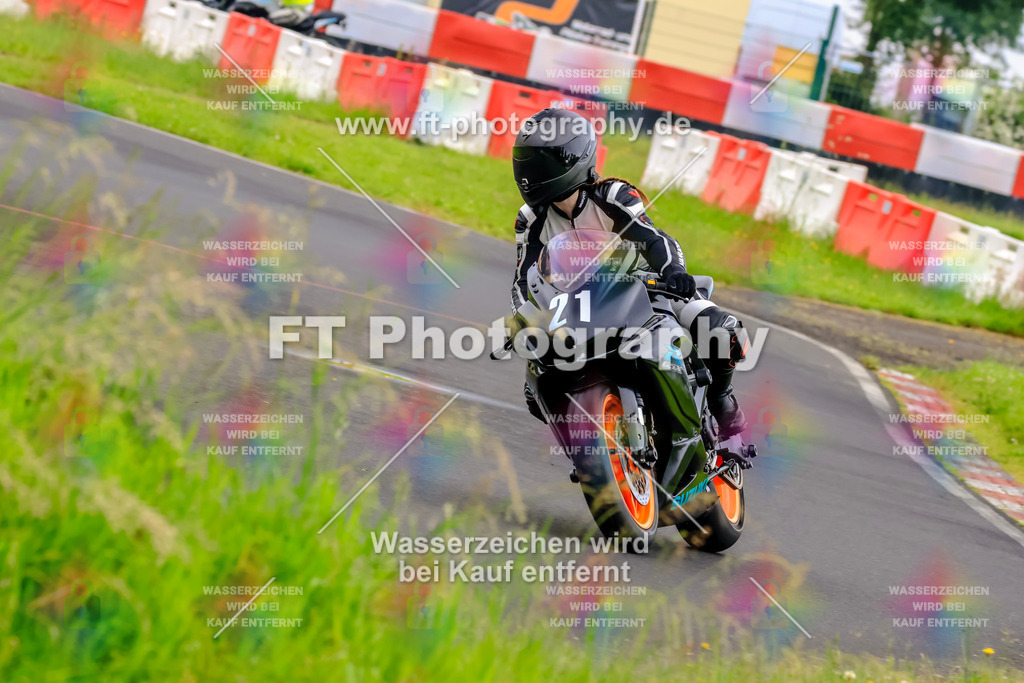 VBK-6849 | Hier findet Ihr Bilder von Touristenfahrten auf der Nürburgring Nordschleife oder von anderen Veranstaltungen die ich besucht habe. Viel Spass beim Durch Schauen 