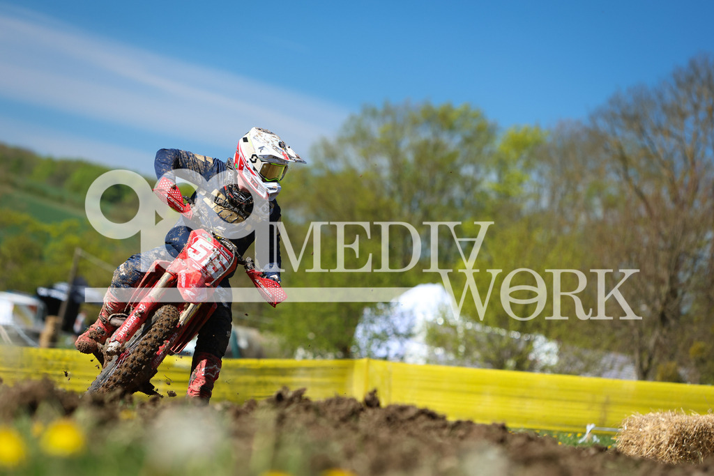 5E6A5708 | 989 MEDIAWORK