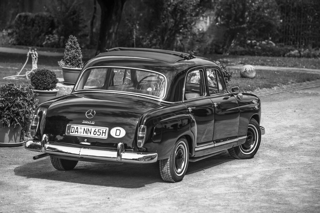 Hochzeit_Trauung_085 | Mein Name ist Arkadius. Ich fotografiere Ihre Hochzeit in Frankfurt und im Umkreis von 200 km. Als Fotograf bin ich noch bekannt im Bereich Business- und Modefotografie.