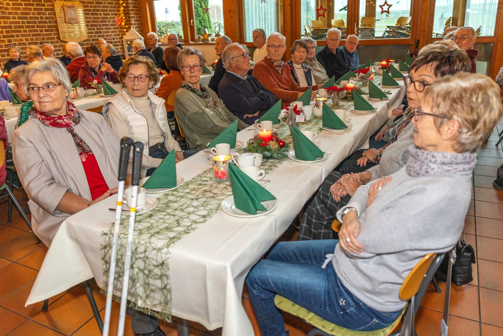 top-top.de 241127-012 | Foto, Video, Fotografie, Videografie, Fotobox, DJ, Discjockey, Musik, Musikbox, Veranstaltung, Photobooth, Amazon, Ebay, Buchtipp, Bestseller, Autor, Verlag, Buch, Wesel, Hamminkeln, NRW, Dinslaken, Rees, Drohne, Hochzeit, Party, Fotobox, Wesel, Fotograf