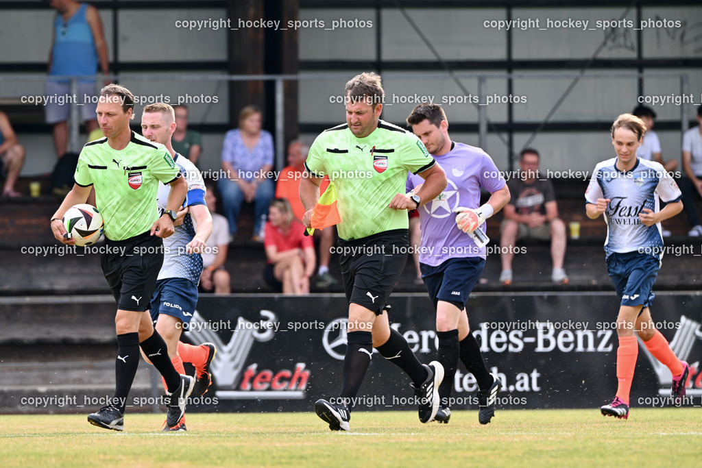 SC Magdalen vs. DSG Ledenitzen | Glantschnig Gerold Referee, Pinter Michael Referee, #17 Fabian Graber DSG Ledenitzen, #1 Alexander Moser DSG Ledenitzen, SC Magdalen vs. DSG Ledenitzen, SC Magdalen vs. DSG Ledenitzen am 19.07.2024 in Villach (Sportplatz Madalen), Austria, (Photo by Bernd Stefan)