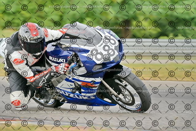 25bt05-0445 | markuskiefer.com - Realisiert mit Pictrs.com