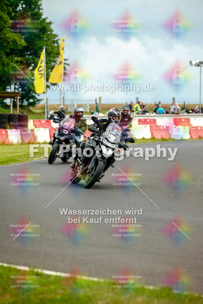 VBK-4376 | Hier findet Ihr Bilder von Touristenfahrten auf der Nürburgring Nordschleife oder von anderen Veranstaltungen die ich besucht habe. Viel Spass beim Durch Schauen 