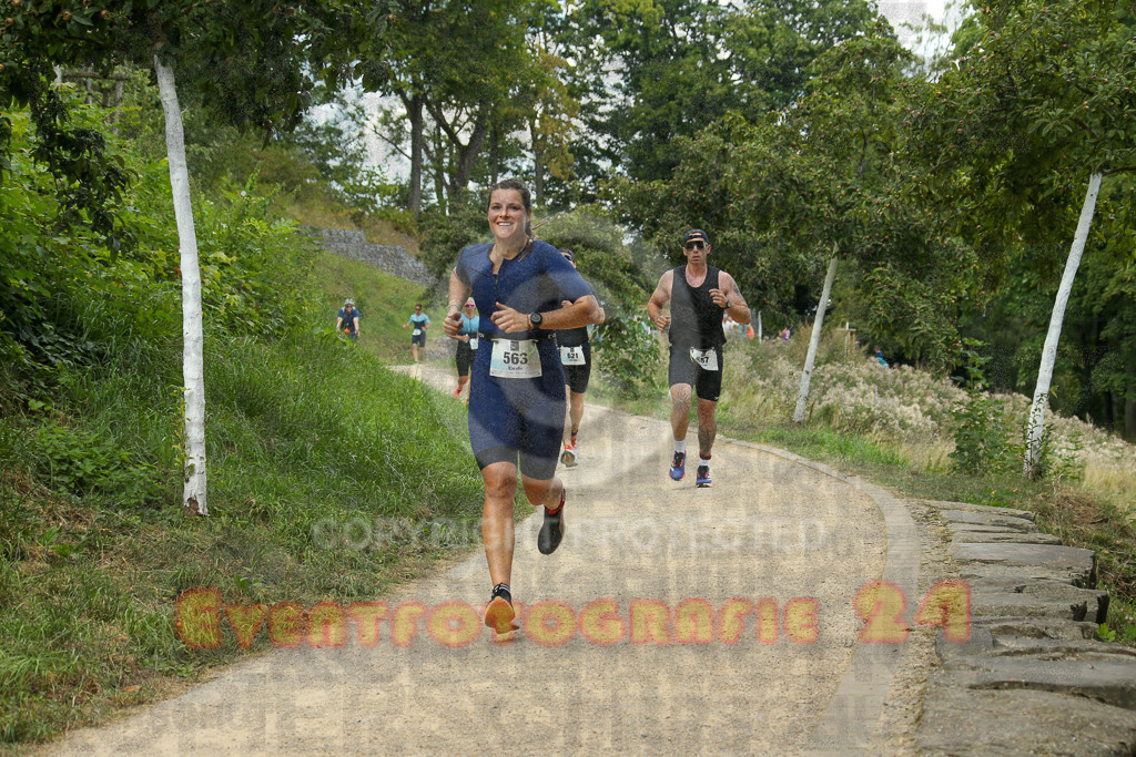 250824_1420_EX1_5870 | Sportfotografie im Rhein-Sieg Kreis, Köln, Bonn, NRW, Rheinland Pfalz, Hessen, etc. Unser Tätigkeitsfeld umfasst den Laufsport vom Volkslauf über den Marathon, Duathlon, Triathon bis zum Ultralauf wie Kölnpfad Ultra oder Schindertrail.