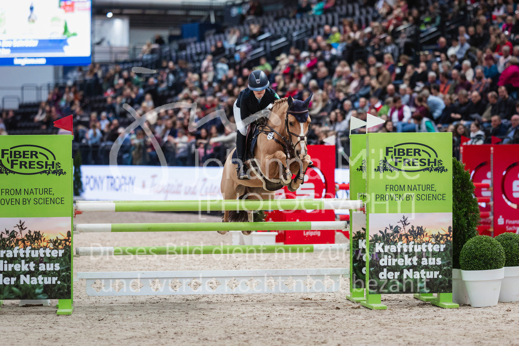 240119_Leipzig_PonyTrophy-608 | Deine schönsten Turniermomente als professionelle Fotos! Entdecke hochwertige Pferdesport-Fotografie im Online-Shop. Jetzt Fotos finden & bestellen!