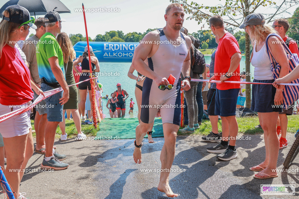 AR7_9441 | Karlsfeld Triathlon 2025 #karlsfeldtriathlon #karlsfeldtriathlon2025  #karlsfeldrace  #yourpictrs #triathlon_karlsfeld #tsveintrachtkarlsfeld #sportshot_your_pictrs @Sportshotphotography @Triathlon Karlsfeld - TSV Eintracht Karlsfeld Triathlon Copyright: www.sportshot.de