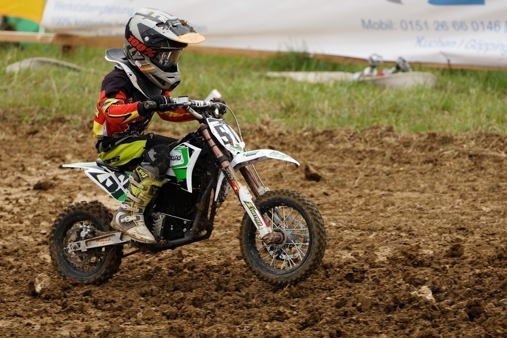 Motocross_Gerstetten_250802_2771 | Fotopresso – Sportfotografie in Heidenheim & Umgebung. Professionelle Sportfotografie für unvergessliche Momente. Dynamische Action-Shots, emotionale Szenen & hochwertige Bilder. - Realisiert mit Pictrs.com