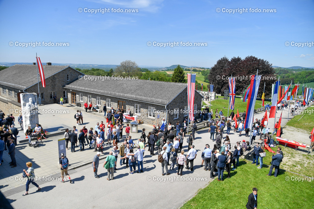 Internationale Gedenk- und Befreiungsfeier Gedenkstaette Mauthausen 2022_ 15.05.2022-66 | 15.05.2022, Mauthausen, AUT, Internationale Gedenk- und Befreiungsfeier Gedenkstaette Mauthausen 2022, im Bild Vorplatz, Stabsgebaeude// International Liberation Ceremony 2022, Mauthausen CC Memorial 2022/05/15