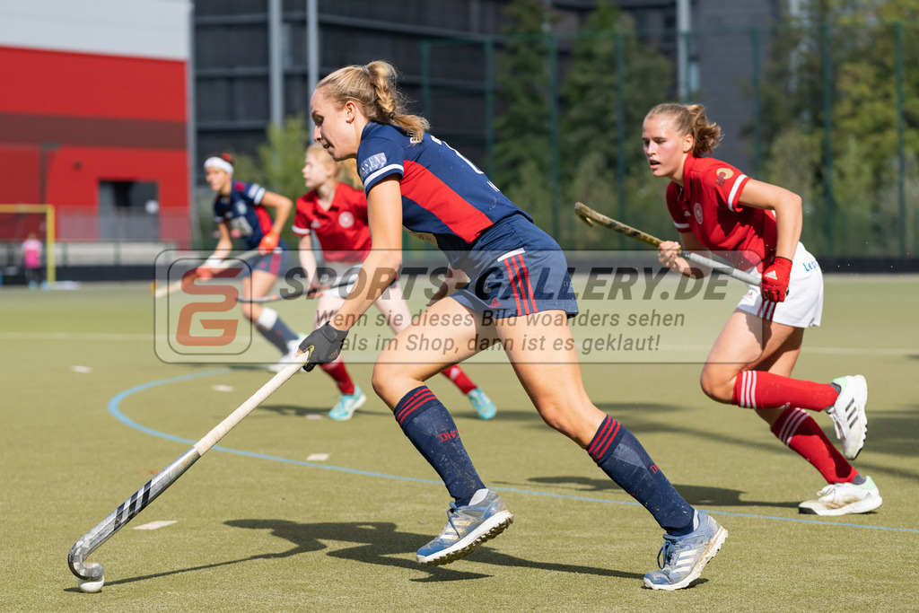 HK_20220925_100149 | 1. Bundesliga Damen Düsseldorfer HC - Berliner HC  am 25.9.2022 DHC Düsseldorf, Düsseldorf , Lisa Nolte ( Düsseldorfer HC #17 )