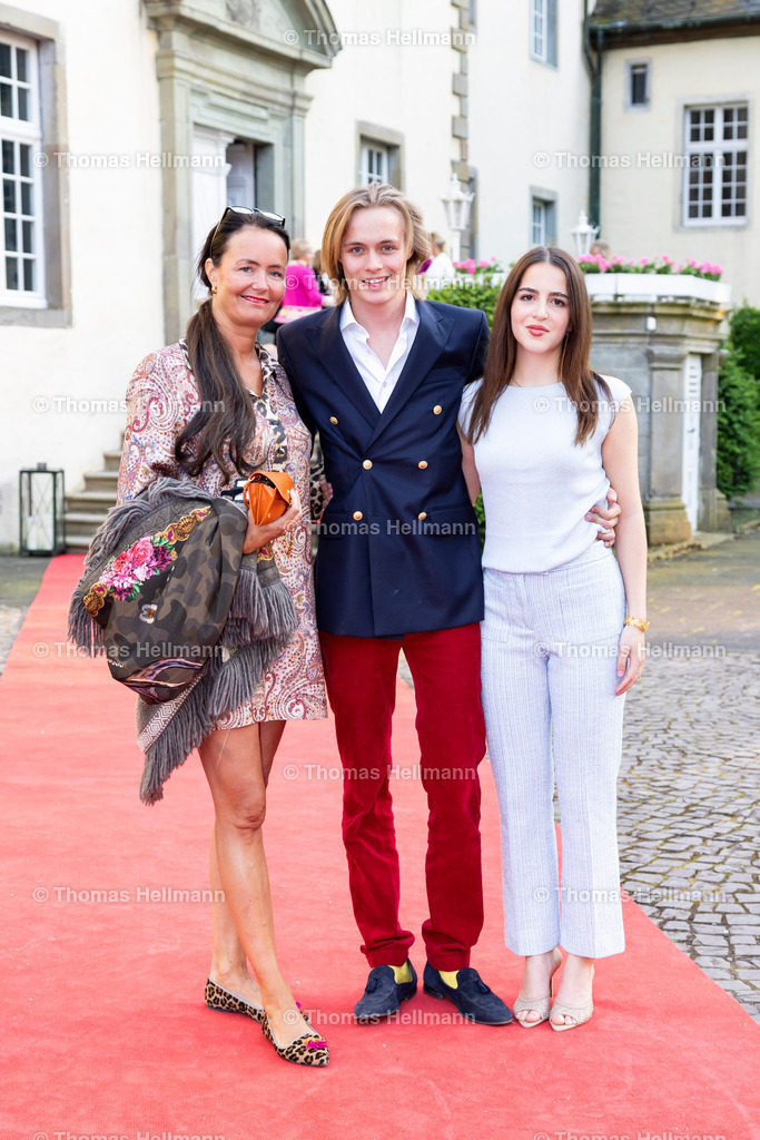 TH_Schlossempfang_19951 | Longines Balve Optimum 2024 am 07.06.24 in Balve, Schloss Wocklum, Thomas Hellmann, Schlossempfang