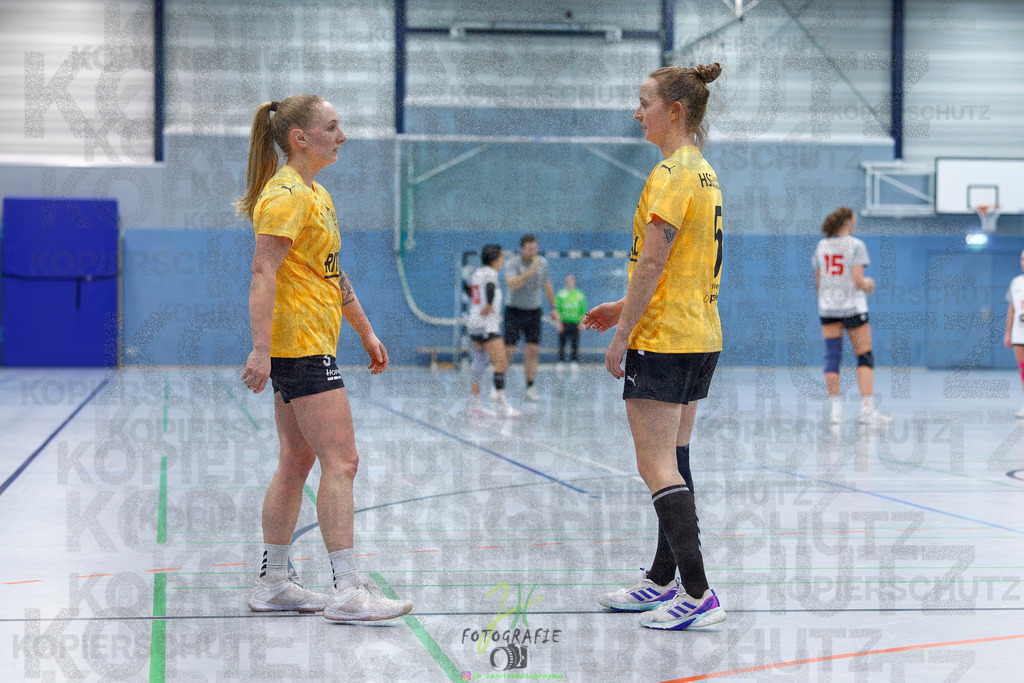 Frauen Oberliga Mitte (HHV); HSG Eibelshausen/Ewersbach - HSG Wettenberg II | Frauen Oberliga Mitte (HHV); HSG Eibelshausen/Ewersbach - HSG Wettenberg II am 13.12.2025 in Steinbrücken (Sporthalle am Hammerweiher)Photo © 2025 - Jörg Heinrich - Realisiert mit Pictrs.com