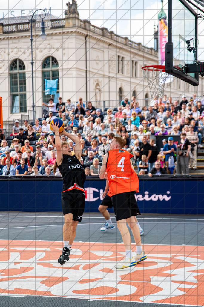 DIE FINALS 2025 | Dt. Meisterschaft 3x3  | Männer | //  01.08.25: DIE FINALS 2025 | Dt. Meisterschaft 3x3  | Männer / Dresden / Deutschland  //   CREDIT:www.bullenfotos.de, Martin König, Hörner Weg 40, D-49078 Osnabrück, +4917663732967 // Nutzung und Weitergabe nur zu den vereinbarten Zwecken. Presseanfragen an Ersteller. Alle Rechte beim Ersteller. Honorierung nach MFM. - Realisiert mit Pictrs.com