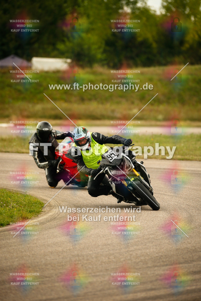 _MOT8061 | Hier findet Ihr Bilder von Touristenfahrten auf der Nürburgring Nordschleife oder von anderen Veranstaltungen die ich besucht habe. Viel Spass beim Durch Schauen 