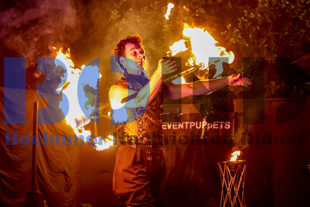 SES_MKRLHE20250705-119 | bond - Realisiert mit Pictrs.com