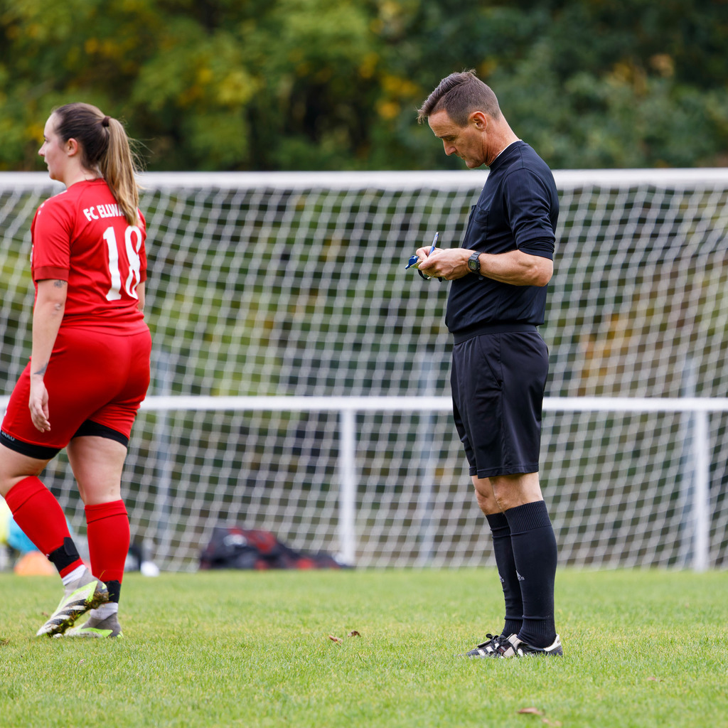 FCEFCH_251012_3499 | Fotopresso – Sportfotografie in Heidenheim & Umgebung. Professionelle Sportfotografie für unvergessliche Momente. Dynamische Action-Shots, emotionale Szenen & hochwertige Bilder. - Realisiert mit Pictrs.com