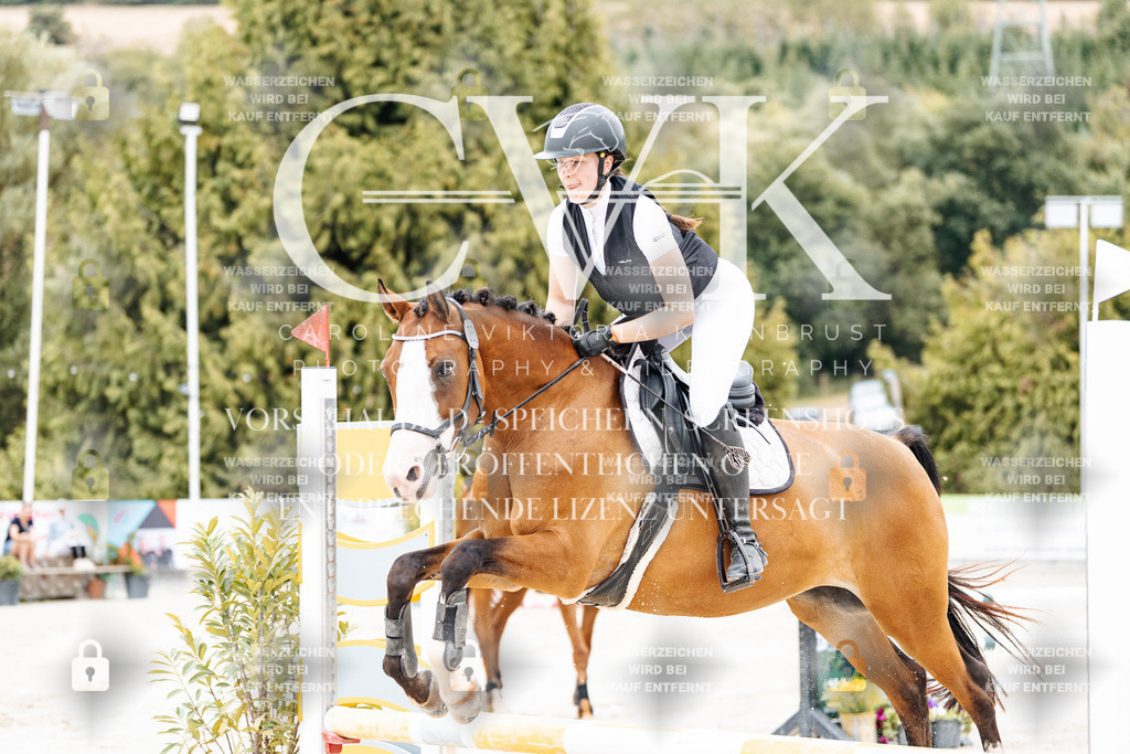 CK907860 | Turnierfotografie Pferdefotografie Trier Rheinland-Pfalz Pferdesport Reitsport Tierfotografie Sportfotografie Pferdevideo Pferdevideografie Equestrianvideography equestrianphotography  - Realisiert mit Pictrs.com