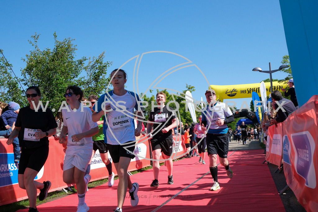 ..... | LINZ,AUSTRIA,27.April 24, Int. 3 Brückenlauf Linz  , Image shows: Photo: WAPICS / Michael ring