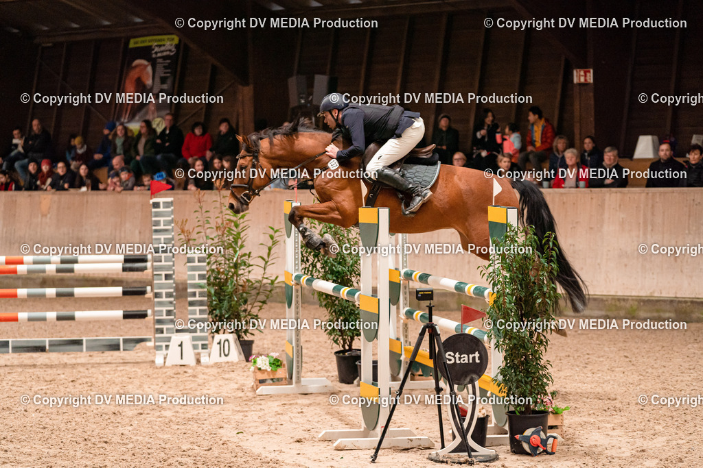 Springen Tag 2-650 | dv-media-shop - Realisiert mit Pictrs.com