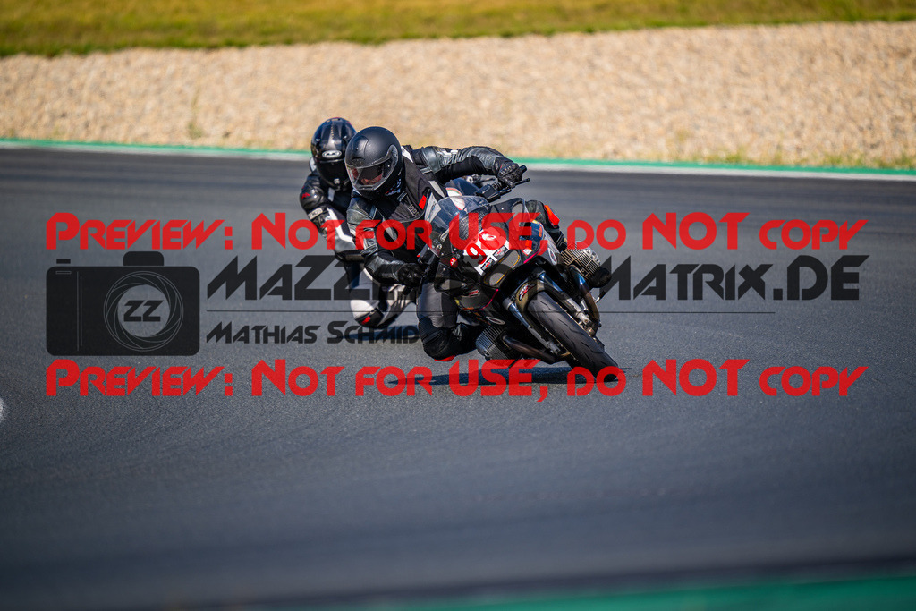 MaZZes_FotoMatrix_240724_6007705_2-481 | ROT