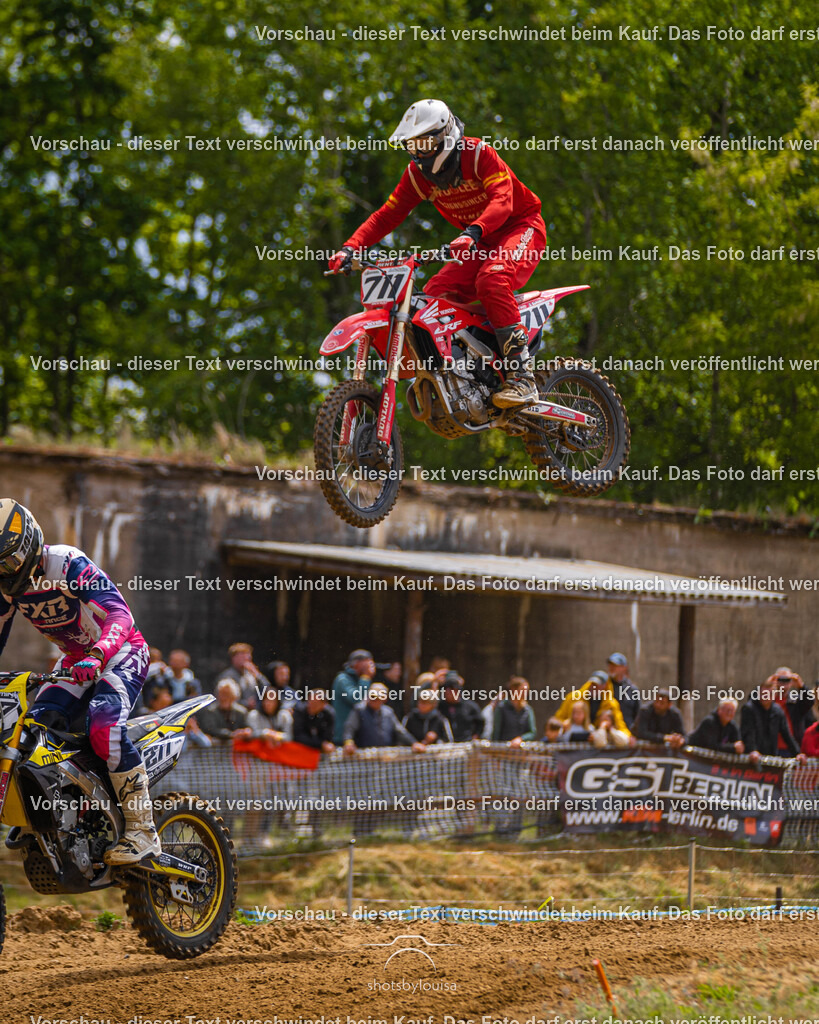 05_17_GroßGlienicke_clubsport-0556 | Sportfotografin aus Berlin-Brandenburg mit Fokus auf Motocross. Ich halte deine sportliche Leistung und echte Emotionen auf und neben der Strecke professionell fest. Entdecke die Fotos von deinem Rennen und bestelle sie direkt hier im Shop.