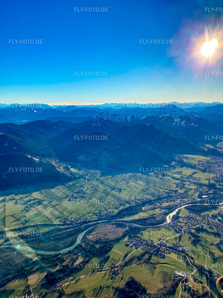 Gaissach  von Nordwesten | Luftbild: Gaissach  von Nordwesten im Ortsteil Rain in Gaißach im Bundesland Bayern in Deutschland. Foto: IMG_0927.jpg vom 28.12.2023 durch ©2025 Werner Riehm fly-foto.de/copyright - Realisiert mit Pictrs.com