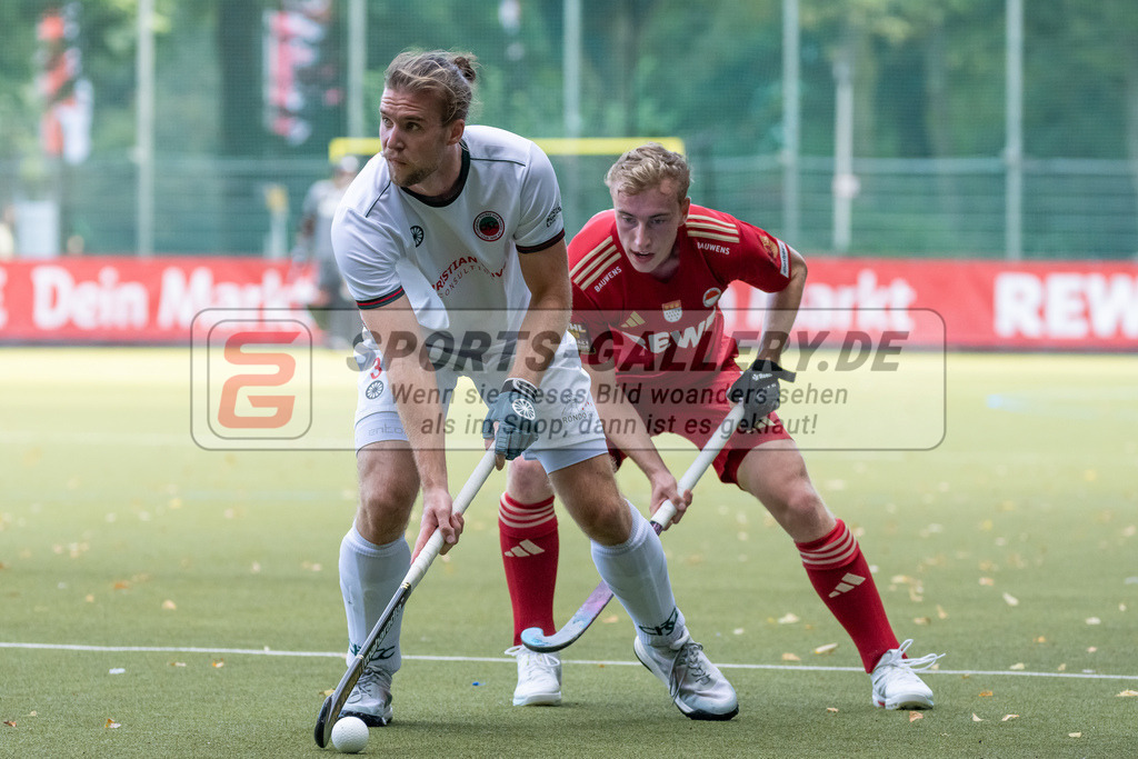 HK_20240907_105326 | 1. Bundesliga Herren RW Köln - Crefelder HTC am 7.9.2024 RW Köln, Köln , Kossol Timo ( Crefelder HTC #3 ) , Luis Höchemer ( Rot-Weiss Köln #9 )