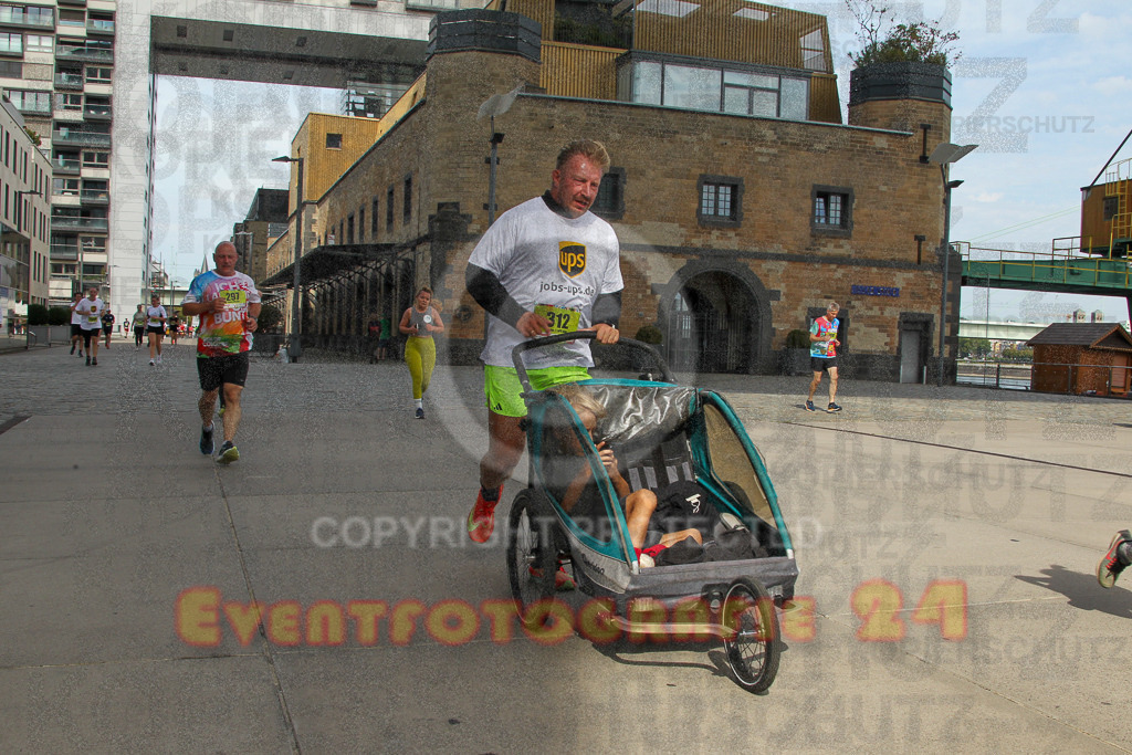 250920_1332_EV4_5951 | Sportfotografie im Rhein-Sieg Kreis, Köln, Bonn, NRW, Rheinland Pfalz, Hessen, etc. Unser Tätigkeitsfeld umfasst den Laufsport vom Volkslauf über den Marathon, Duathlon, Triathon bis zum Ultralauf wie Kölnpfad Ultra oder Schindertrail.