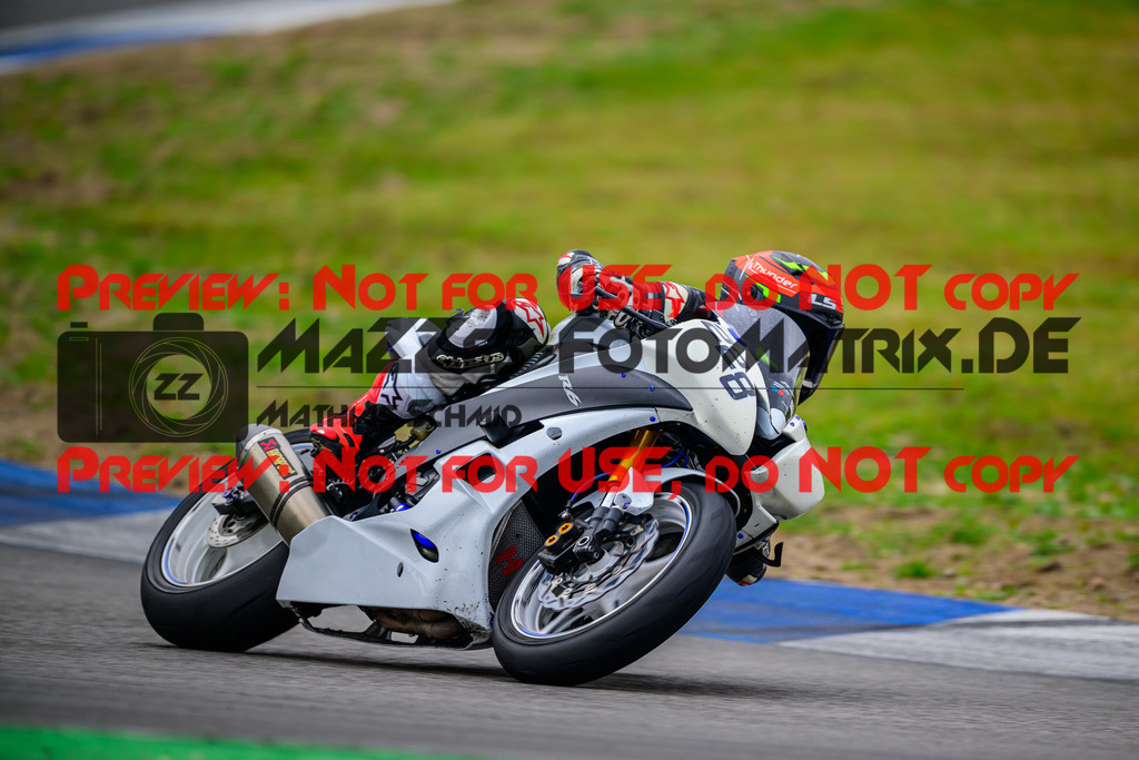 MaZZes_Fotomatrix_20250421_6007705_7034 | WEISS