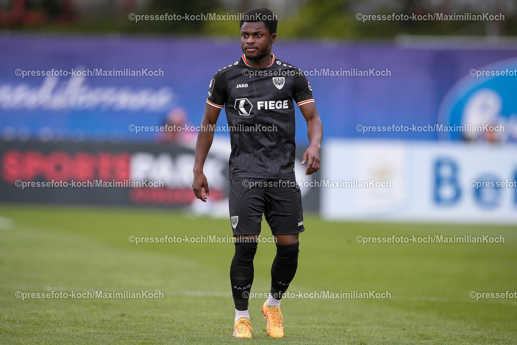 Koe3Liga27042402132 | 27.04.2024, Köln, Fußball, bwin 3. Liga Herren, Sportpark Höhenberg, 35. Spieltag, Saison 2023 2024, FC Viktoria Köln – Preußen Münster: Daniel Kyerewaa (Preußen Münster). 
DFB regulations prohibit any use of photographs as image sequences and or quasi-video.