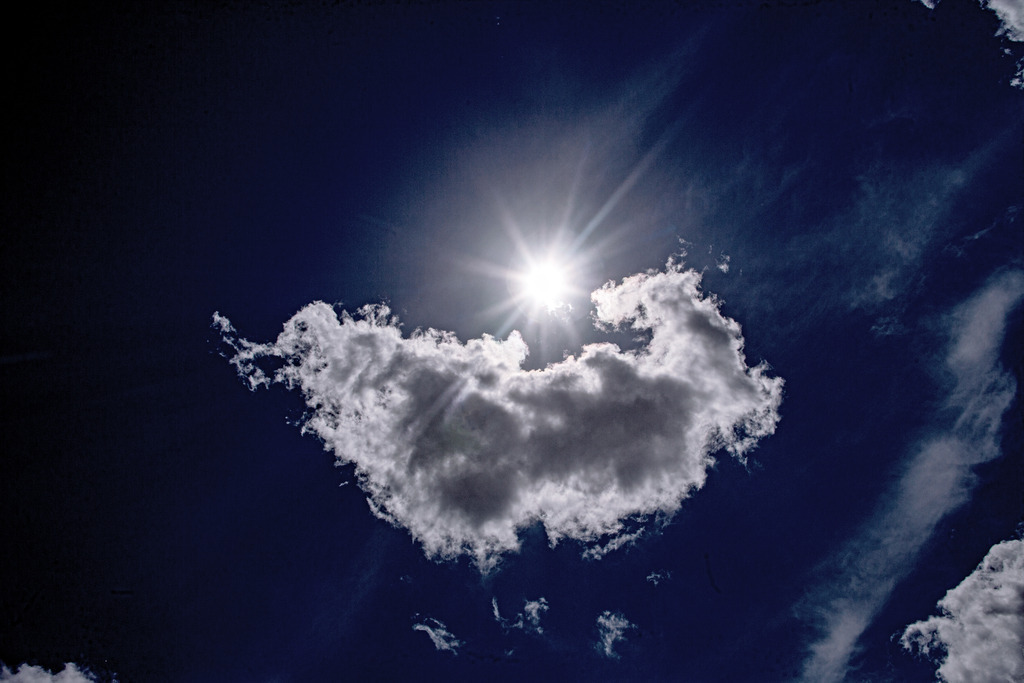 Wiegewolke5939a Kopie | Beegebilder online. 
BIldarchiv von Beege Fotodesign mit ausgewählten Werken, die sich besonders gut für die Dekoration Ihrer Räume oder Wände eignen. 