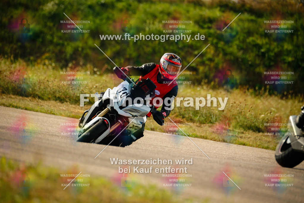 _MOT6424 | Hier findet Ihr Bilder von Touristenfahrten auf der Nürburgring Nordschleife oder von anderen Veranstaltungen die ich besucht habe. Viel Spass beim Durch Schauen 