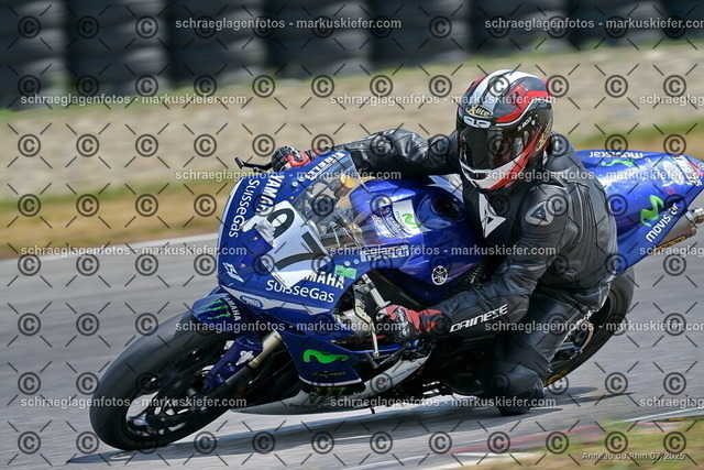 25bt04-1404 | markuskiefer.com - Realisiert mit Pictrs.com