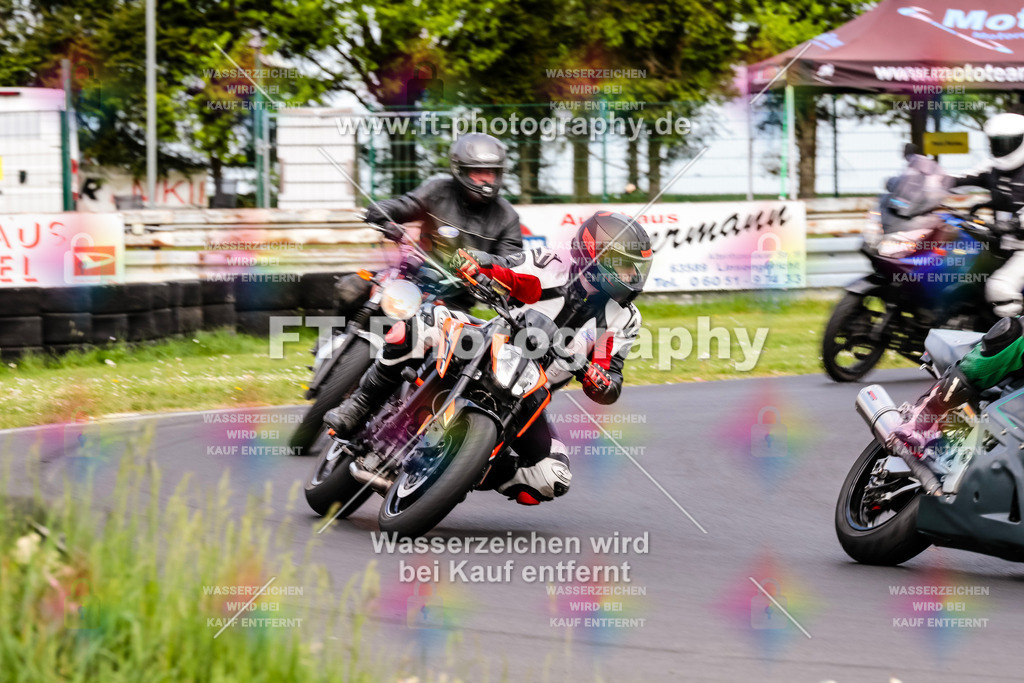 MotoTeamVBK-20782 | Hier findet Ihr Bilder von Touristenfahrten auf der Nürburgring Nordschleife oder von anderen Veranstaltungen die ich besucht habe. Viel Spass beim Durch Schauen 